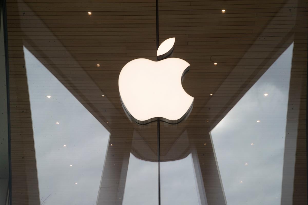 Apple WWDC 2024: AI Focus & What To Expect
