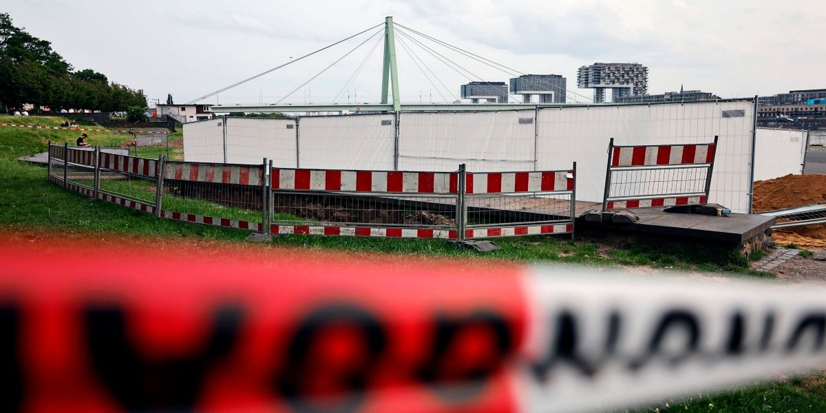 Cologne Begins Largest Evacuation Since 1945