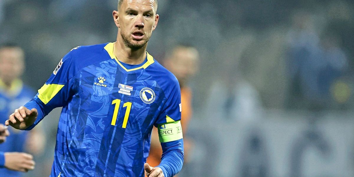 England, Austria Win Tough Matches