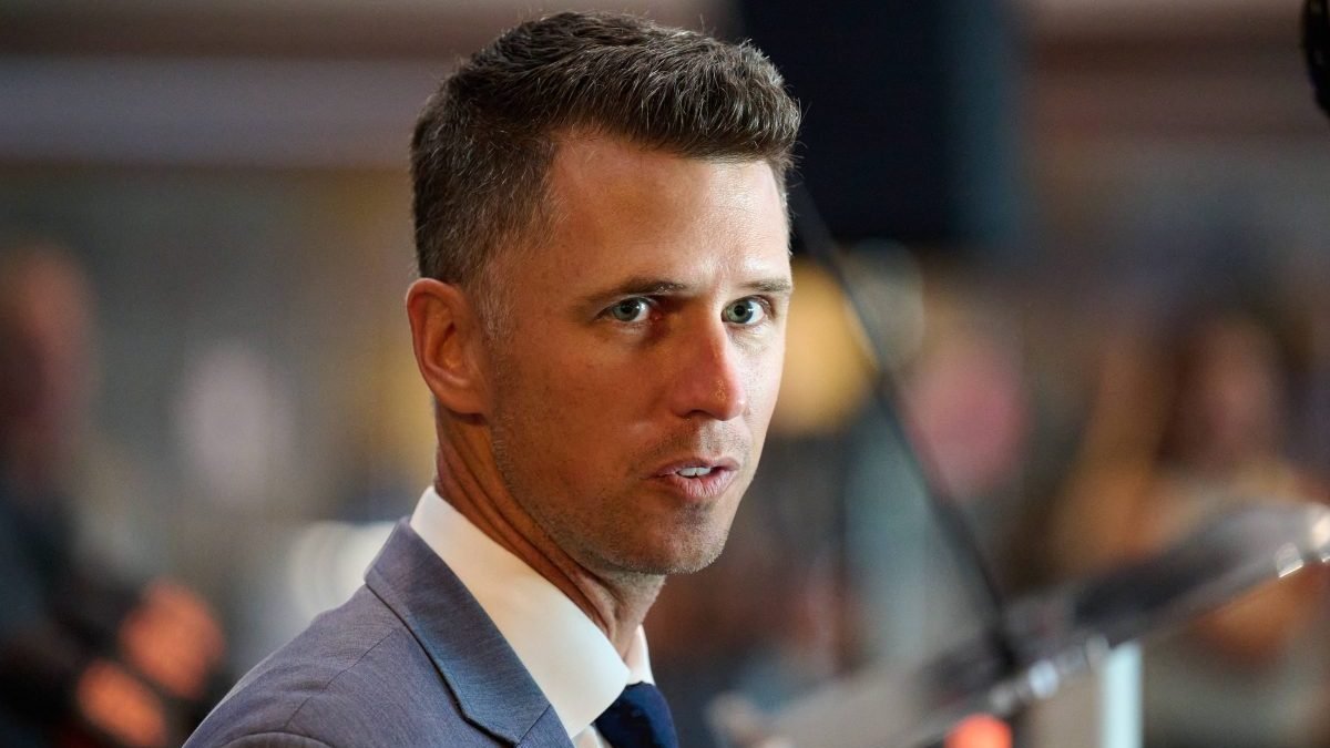 Giants Roster Shakeup: Posey's Message To Sluggers