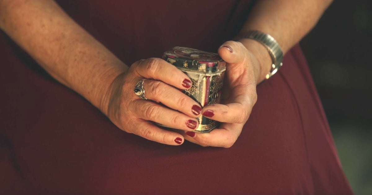 Mortician's Scandal: Bodies Turned To Dollars