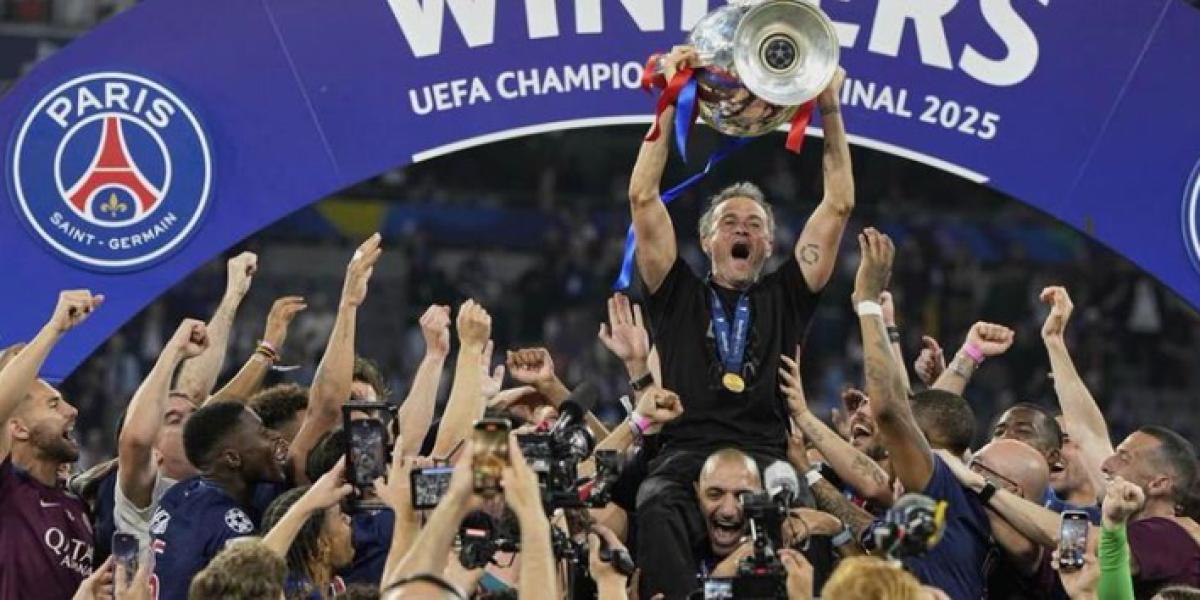 PSG Fans Honor Xana: Luis Enrique's Tribute