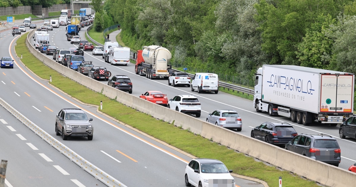 Salzburg Traffic Jam: Tauernautobahn Southbound Chaos